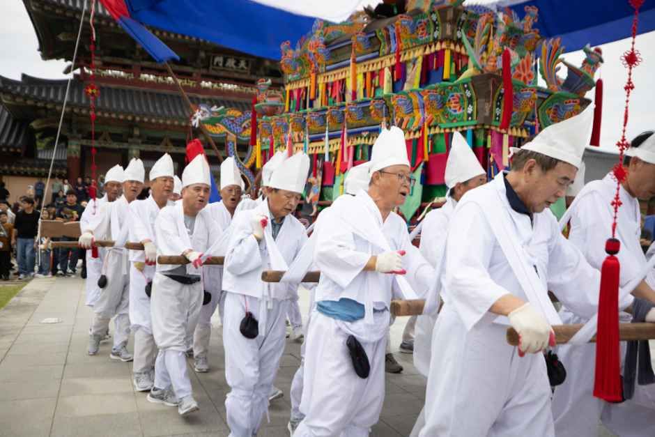 한국관광공사 백제문화제 모습