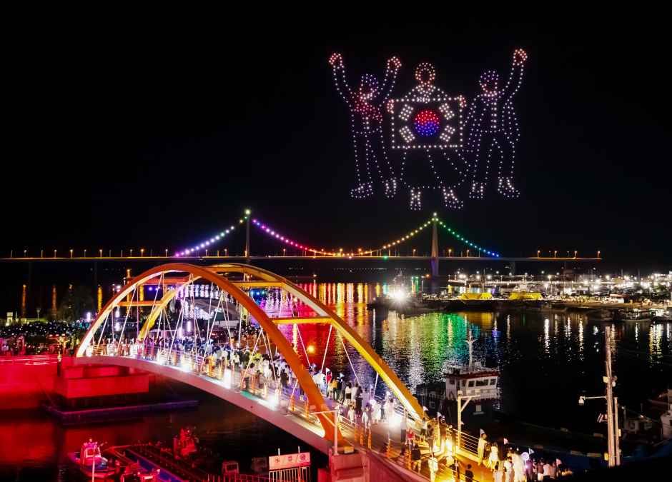 한국관광공사 2026 고흥 녹동항 드론쇼 모습
